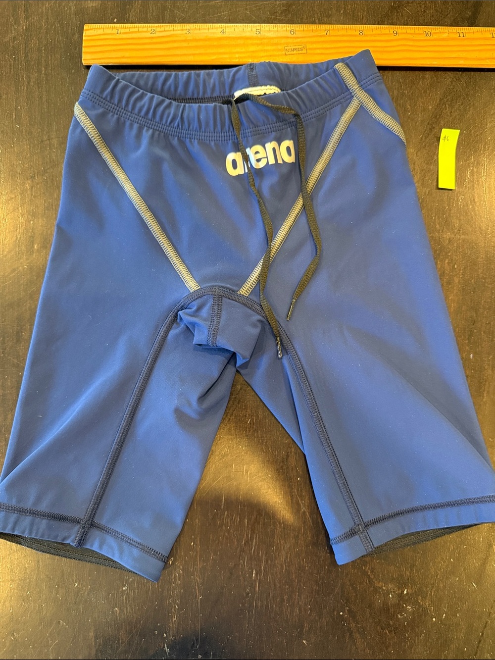 Navy Arena powerskin JR size 28